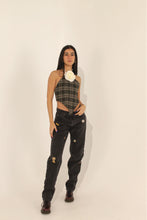 Load image into Gallery viewer, Custom Brooch Levis