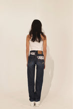 Load image into Gallery viewer, The Sophia Levis