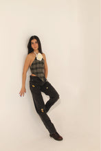 Load image into Gallery viewer, Custom Brooch Levis