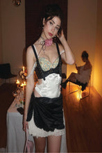 Load image into Gallery viewer, Lacey Corset
